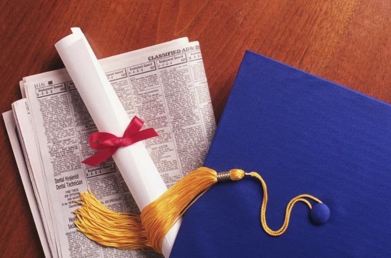 How to Win An International Scholarship: Things to Know