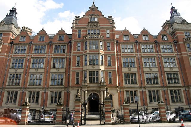 Study in UK: 2018 £18,000 International Scholarships at London School of Economics, UK