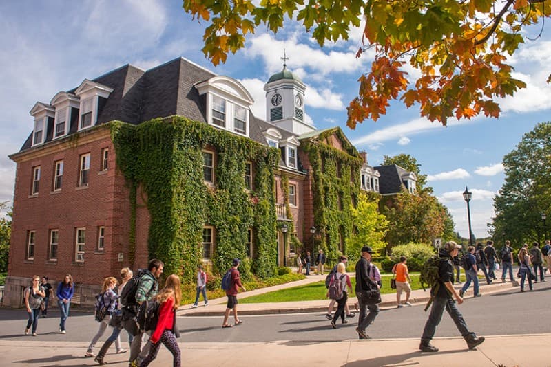 Study in Canada: 2018 Fully Funded Scholarships at University of New Brunswick, Canada