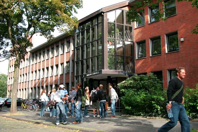 Cologne Business School Bachelors, Masters and Full MBA Scholarships, 2018/2019