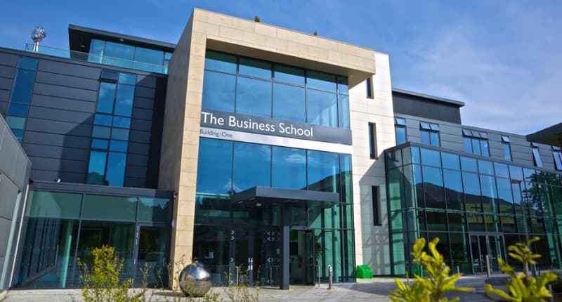 Study in UK: 2018 Exeter MBA Emerging Global Leader Scholarship for International Students