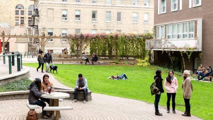 Study in Canada: Florence C. Gray Memorial International Scholarship at Booth University, 2020