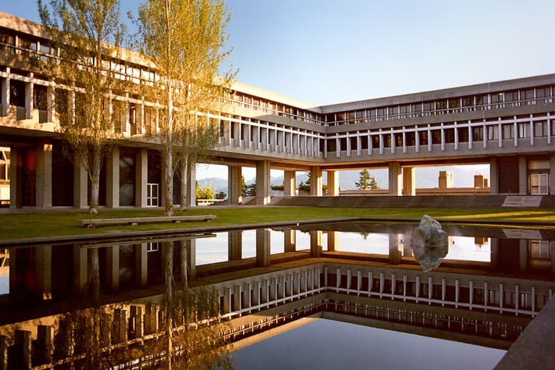 Study in Canada: 2018 Scholars Entrance Scholarships at Simon Fraser University, Canada